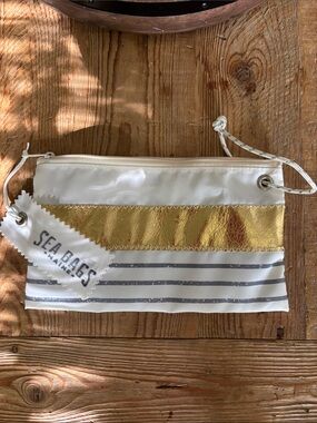 Sea Bags White and Gold Striped Wristlet
